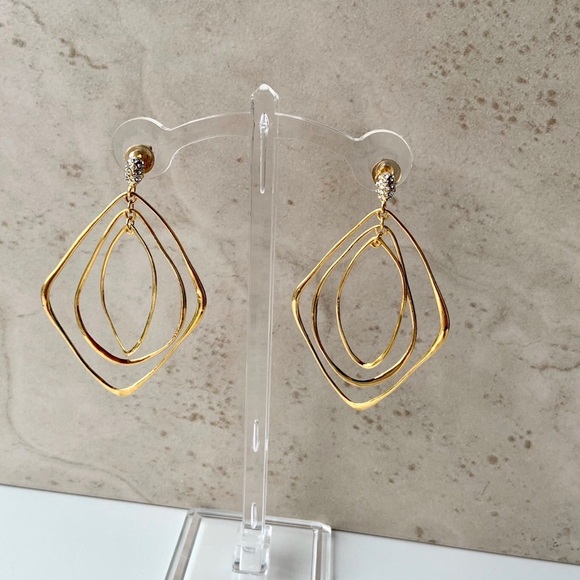 Triple hoop dangle earrings with crystal accent - Picture 6 of 6